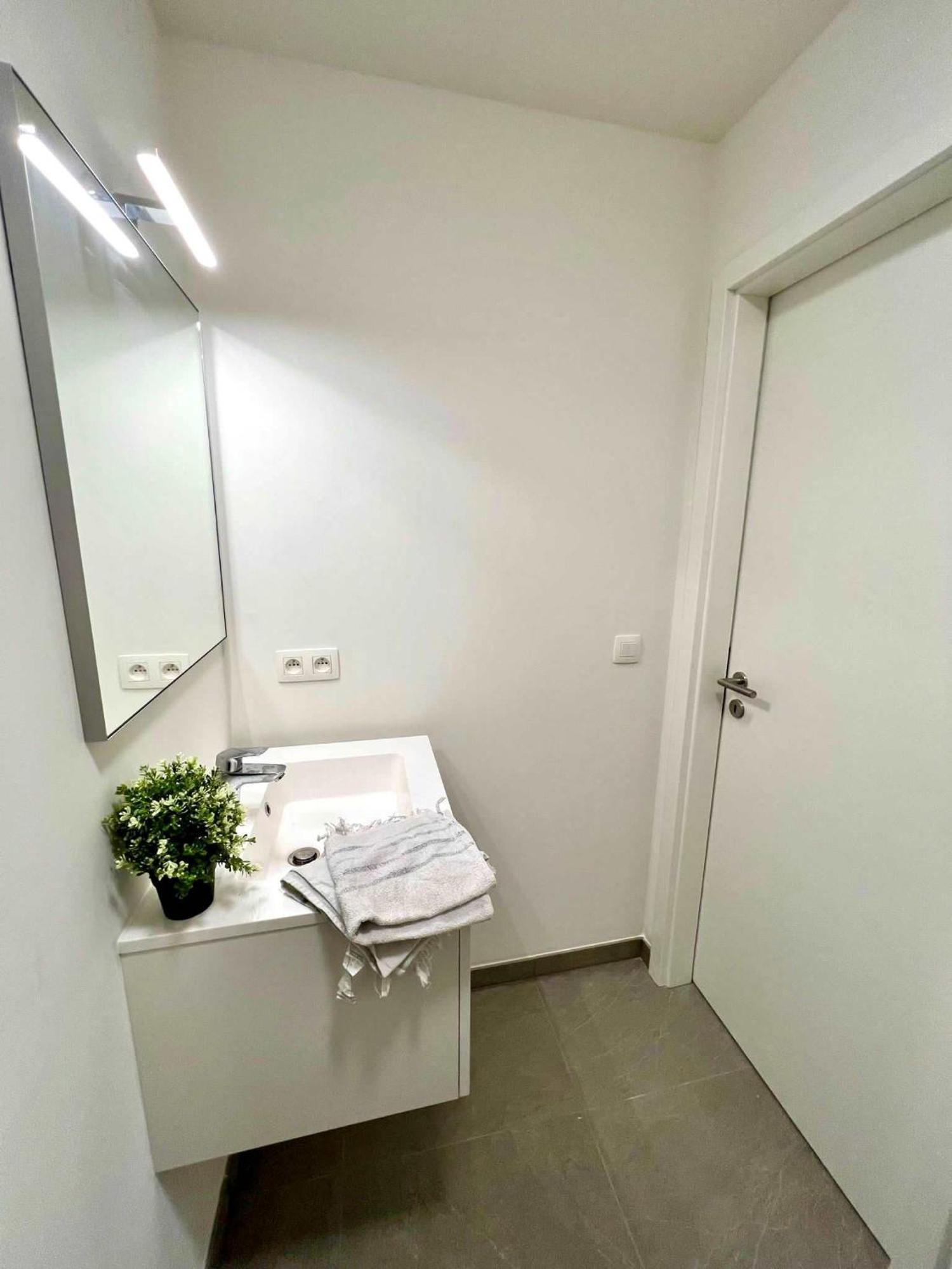 Close To Atomium Appartement *